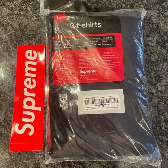 Supreme hanes shirt 3 pack NWT - Picture 2 of 3